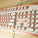 Illustration for article titled They Made A Compact Retro Keyboard Out Of Woodem/em
